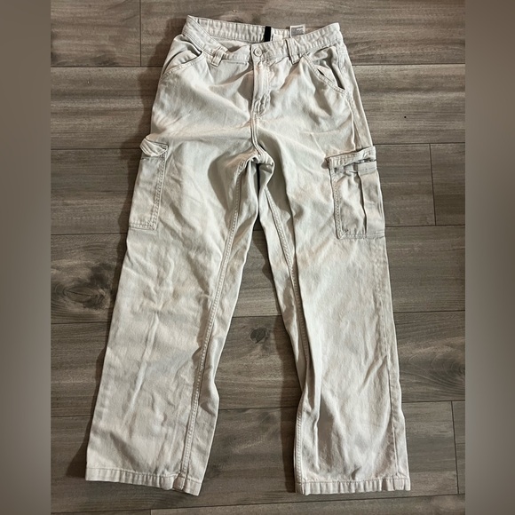 H&M Pants - H&M Cargo pants